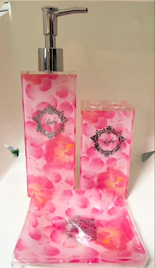 rady 洗面用品歯ブラシ立て、シャンプーボトル、、小物入れトレー3点セット