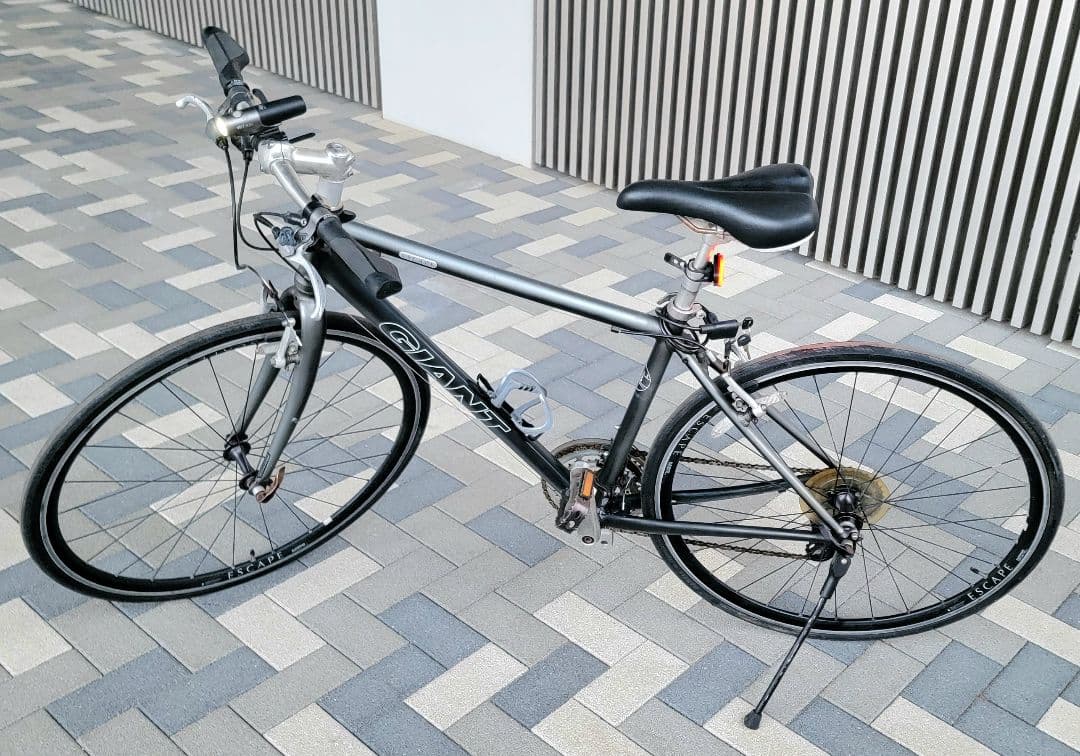 GIANT ESCAPE R3 クルスバイク