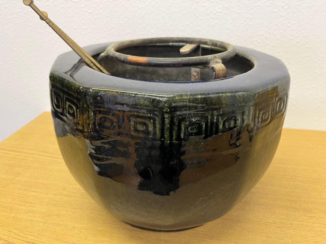 火鉢　手炙り火鉢　囲炉裏　アンティーク　五徳と火箸付き