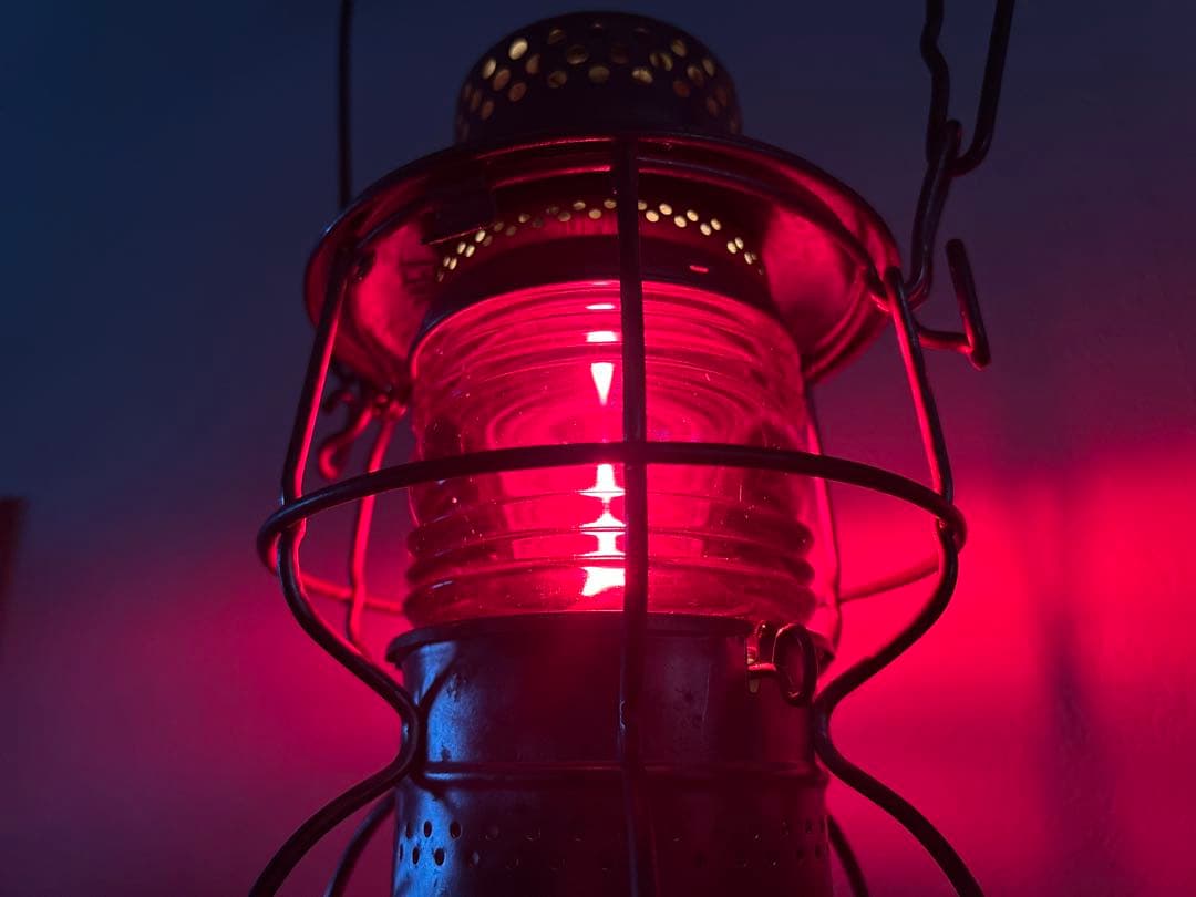 ADLAKE KERO LIONEL 赤フレネル レイルロードランタン