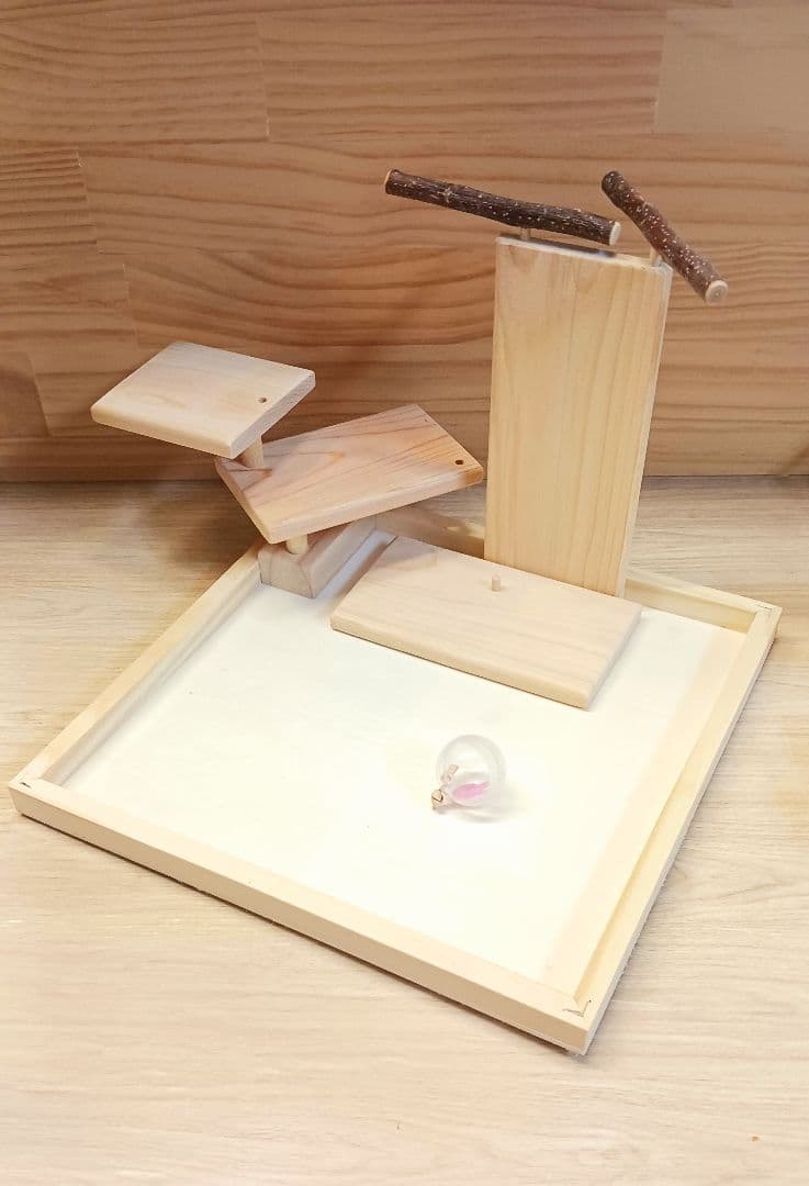 b6　粟の穂専用ホルダーと専用トレー　バードトイ　止まり木　フォージングトイ