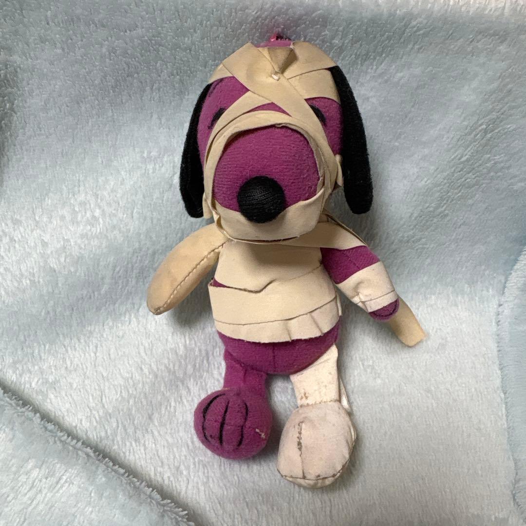 スヌーピー ミイラ　マスコット ハロウィン USJ 猛毒　ホラーナイト