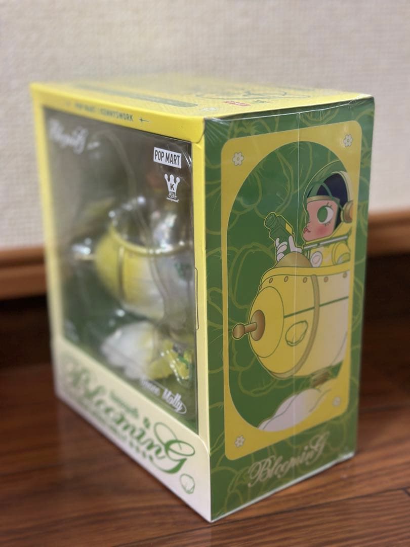 ポップマート SPACE MOLLY BLOOMING SAMPAGUITA