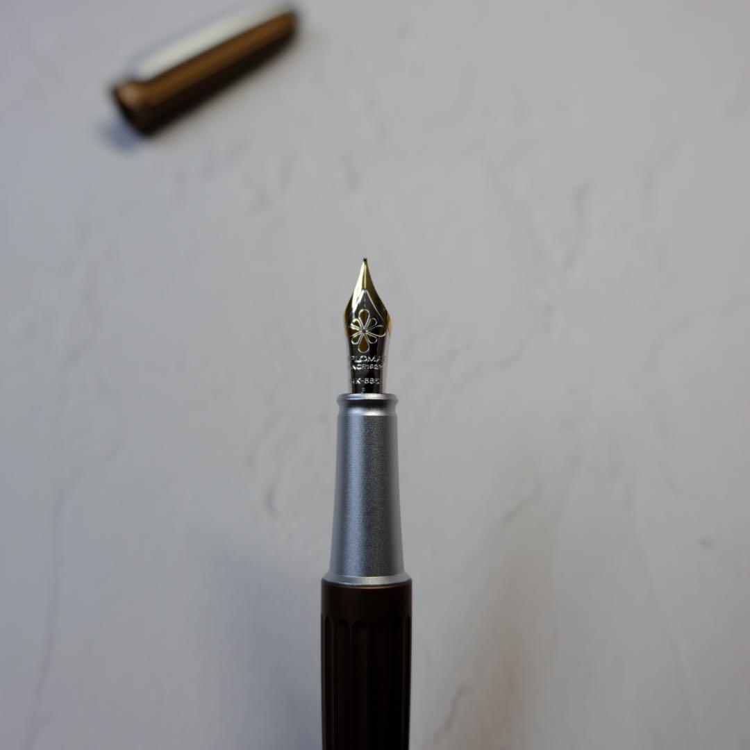 DIPLOMAT 万年筆 14金 細字 ブラウン 新品未使用