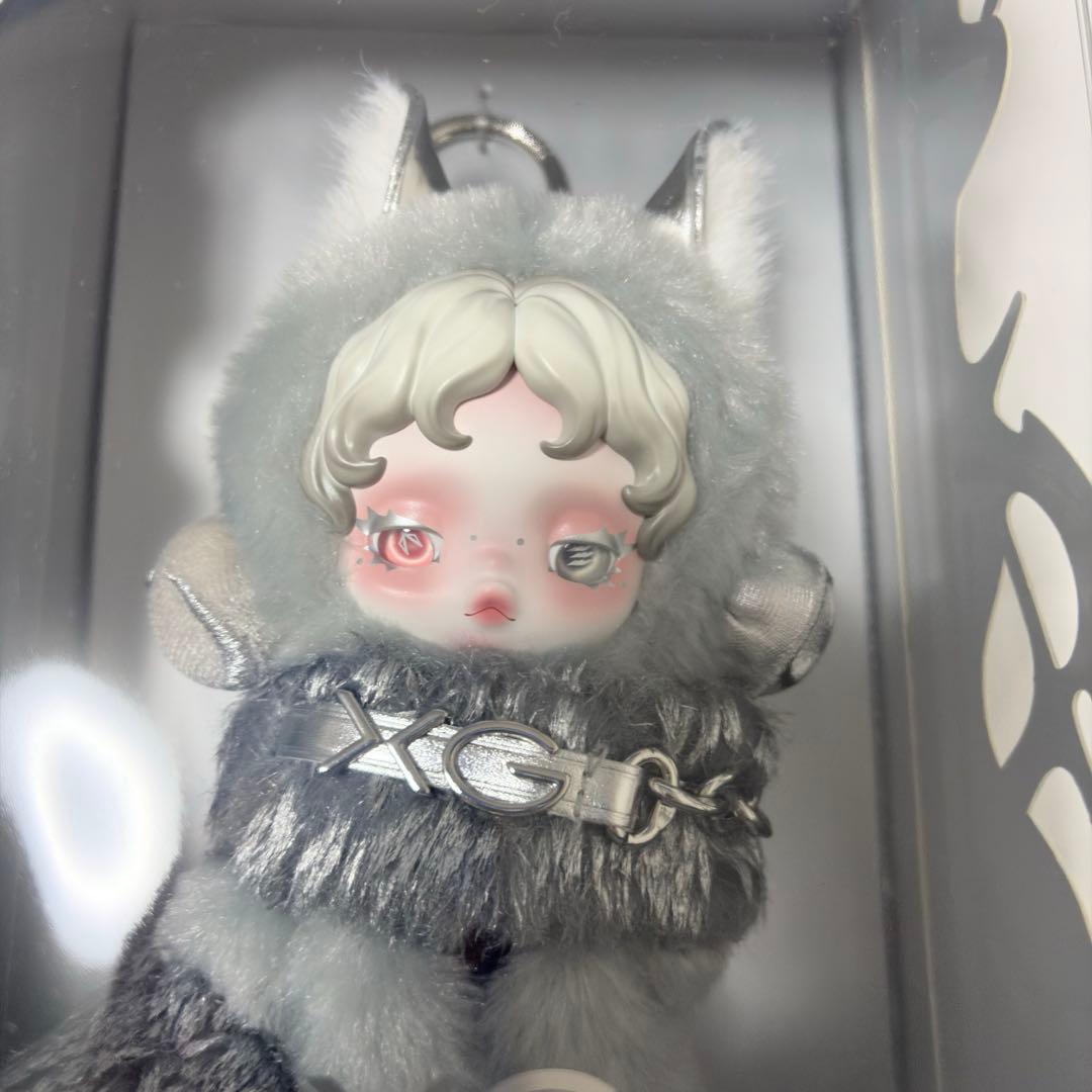 SKULLPANDA × XG ぬいぐるみペンダント スカルパンダ