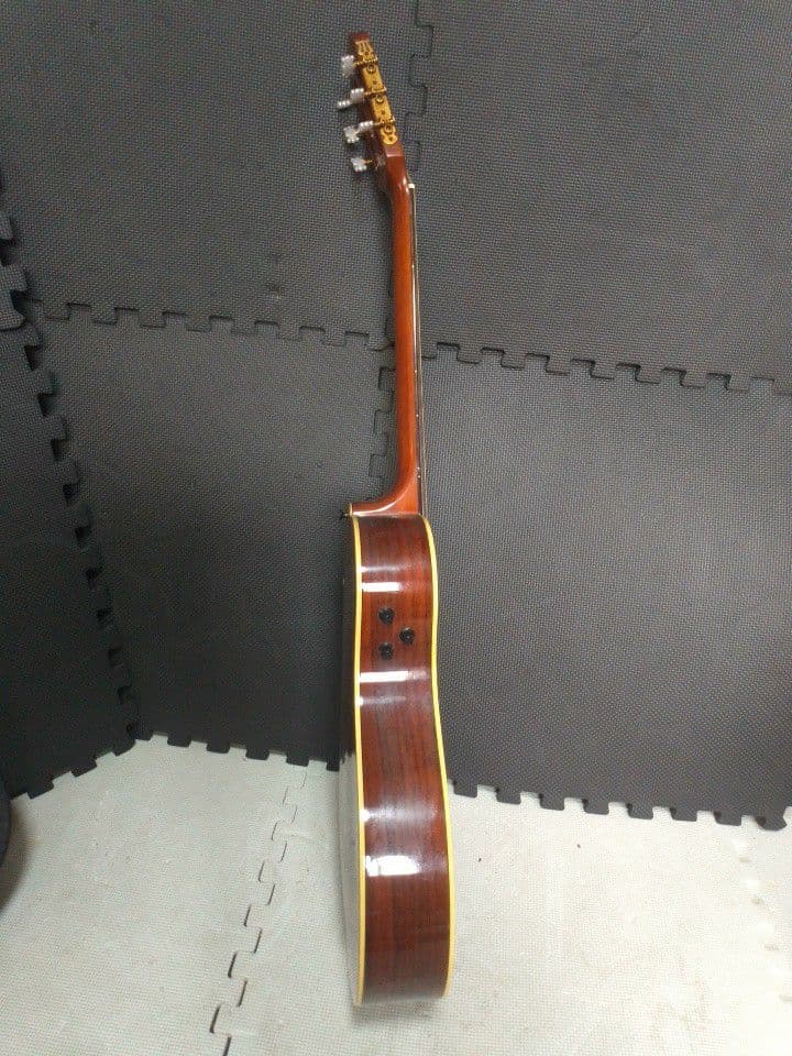 ヤマハ　YAMAHA　アコースティックギター　APX‐7N ハードケース付き