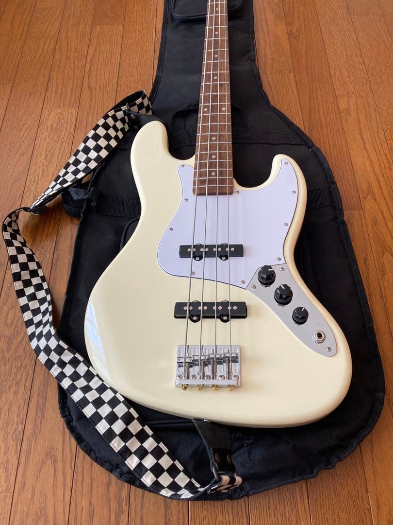 エレキベース　レイドバック　LJB-5R VWH