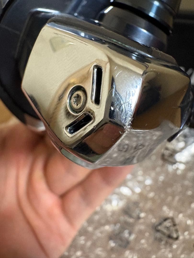 ピ*ス様 SHIMANO TWIN POWER SW10000HG スピニングリ