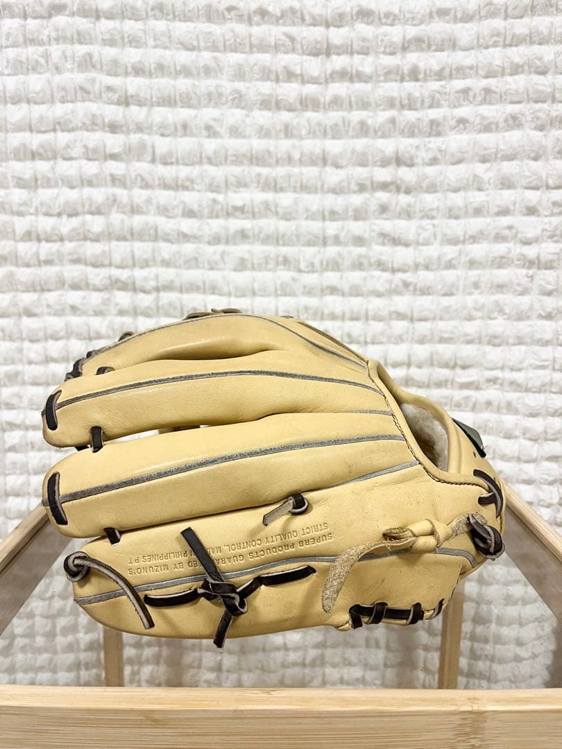 【美品‼️】ミズノ 軟式用　グローバルエリートHselectionSIGNA 内野