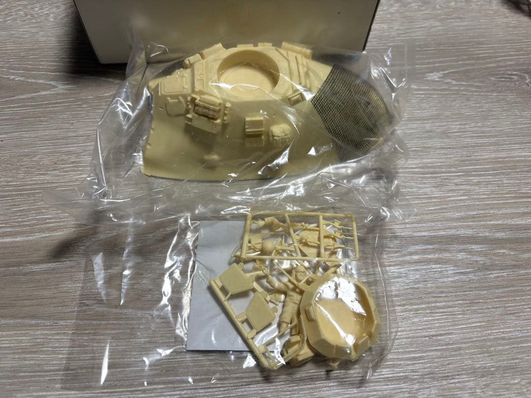 マシーネンクリーガー 1/35 SAND STALKER Sdh.222 未組立