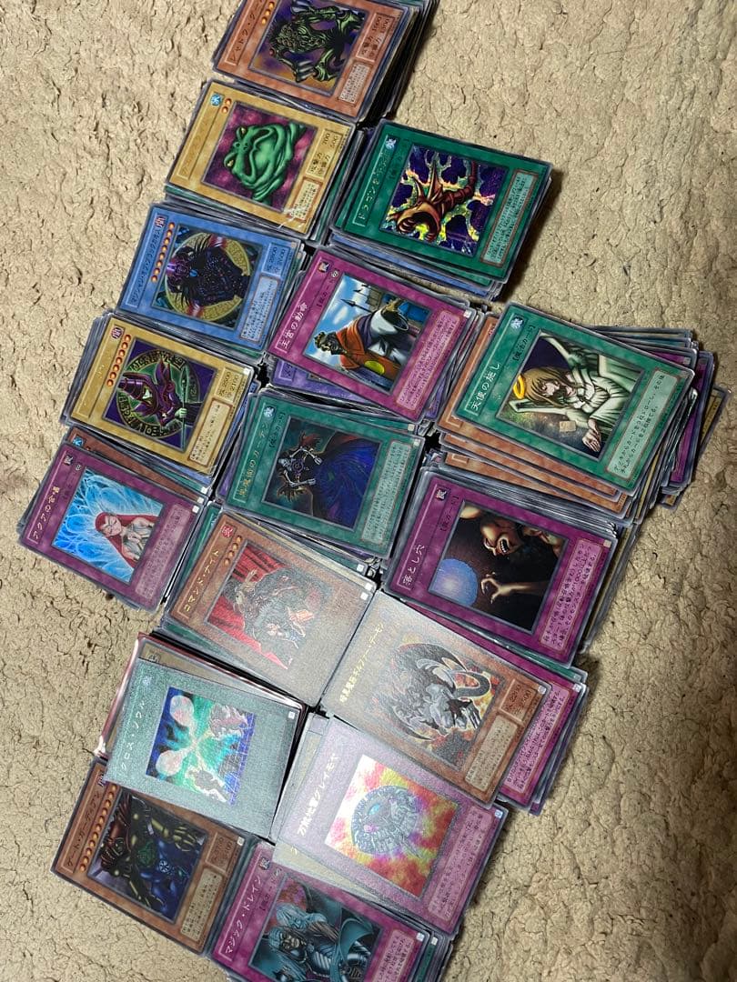 遊戯王　スーパーレア以上　まとめ売り　4000枚程度　初期　2期あり