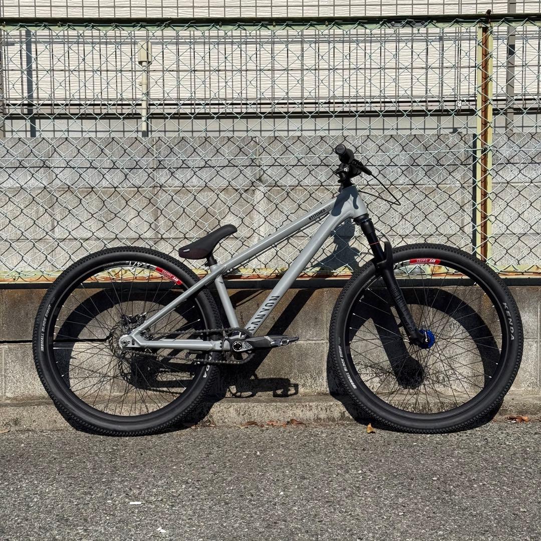 CANYON Stitched360Pro ダートジャンプ ChrisKing