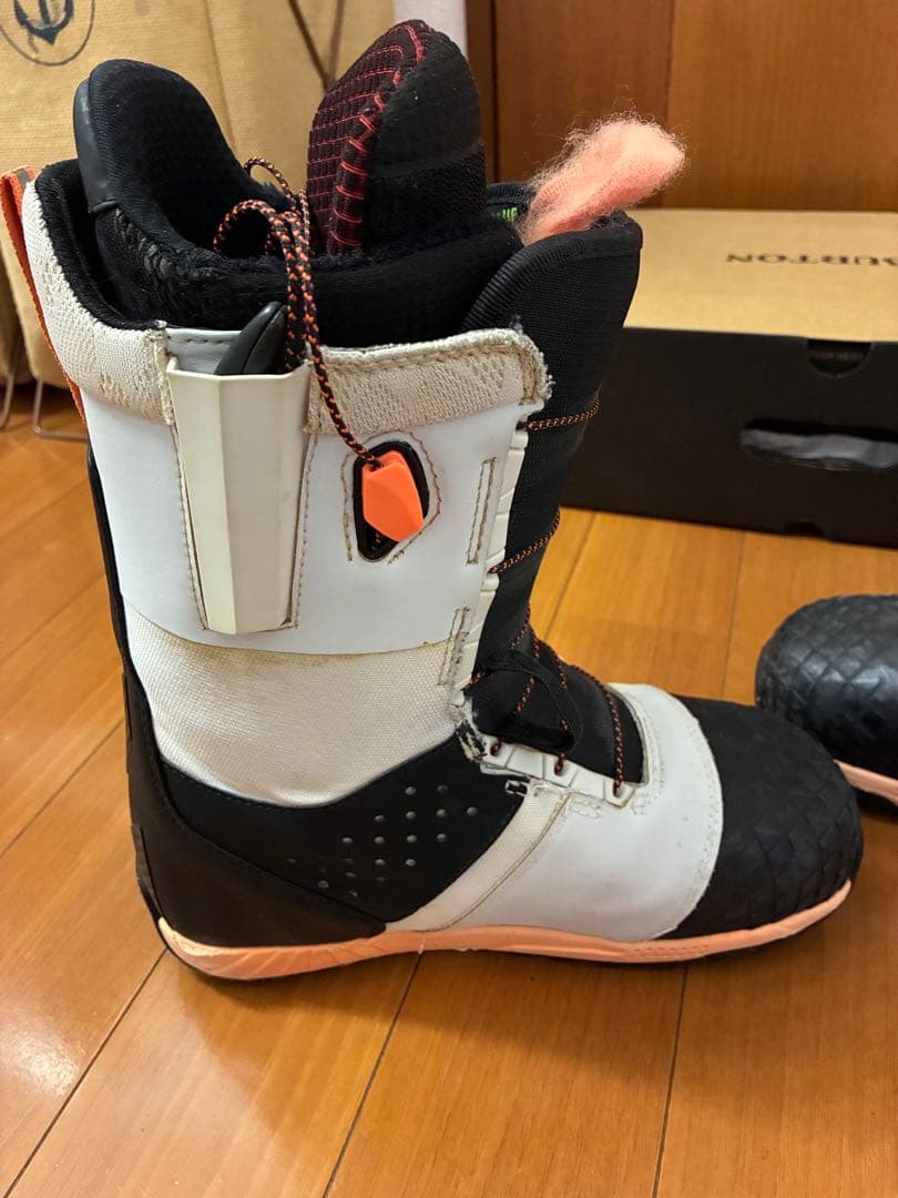 BURTON ION WIDE 25.0 アジアンフィット