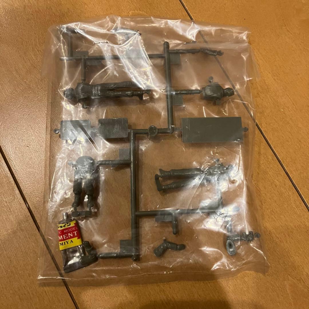 1/35 タミヤ 初版ドイツ戦車兵セット 田宮俊作会長サイン本セット 小鹿