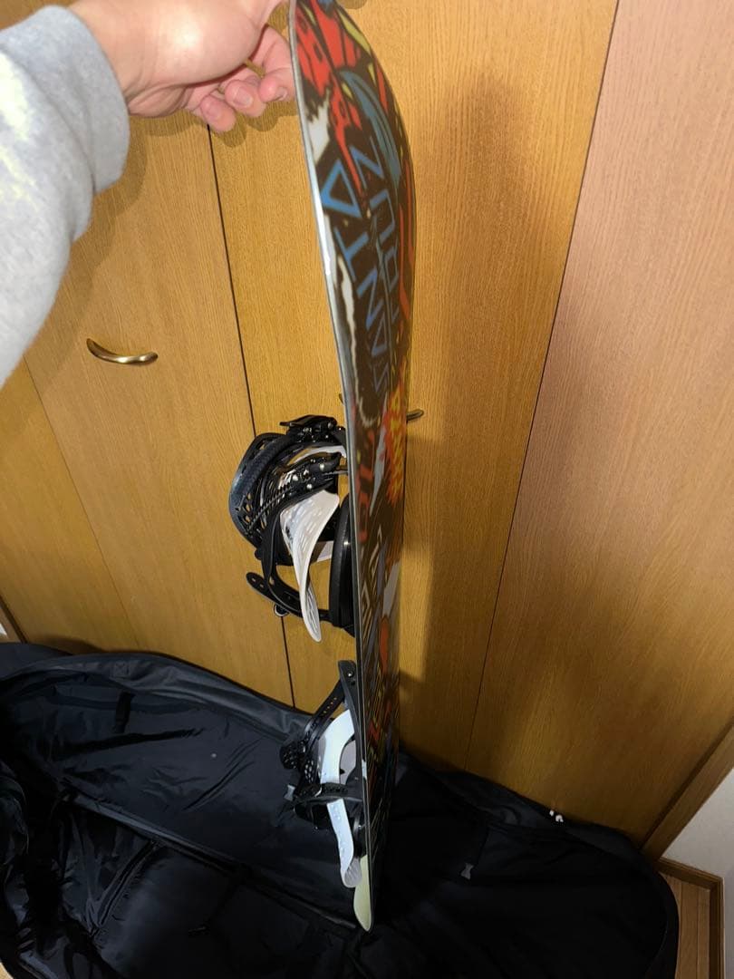 レア物　Santa Cruz スノーボード ビンディング付き　3回使用