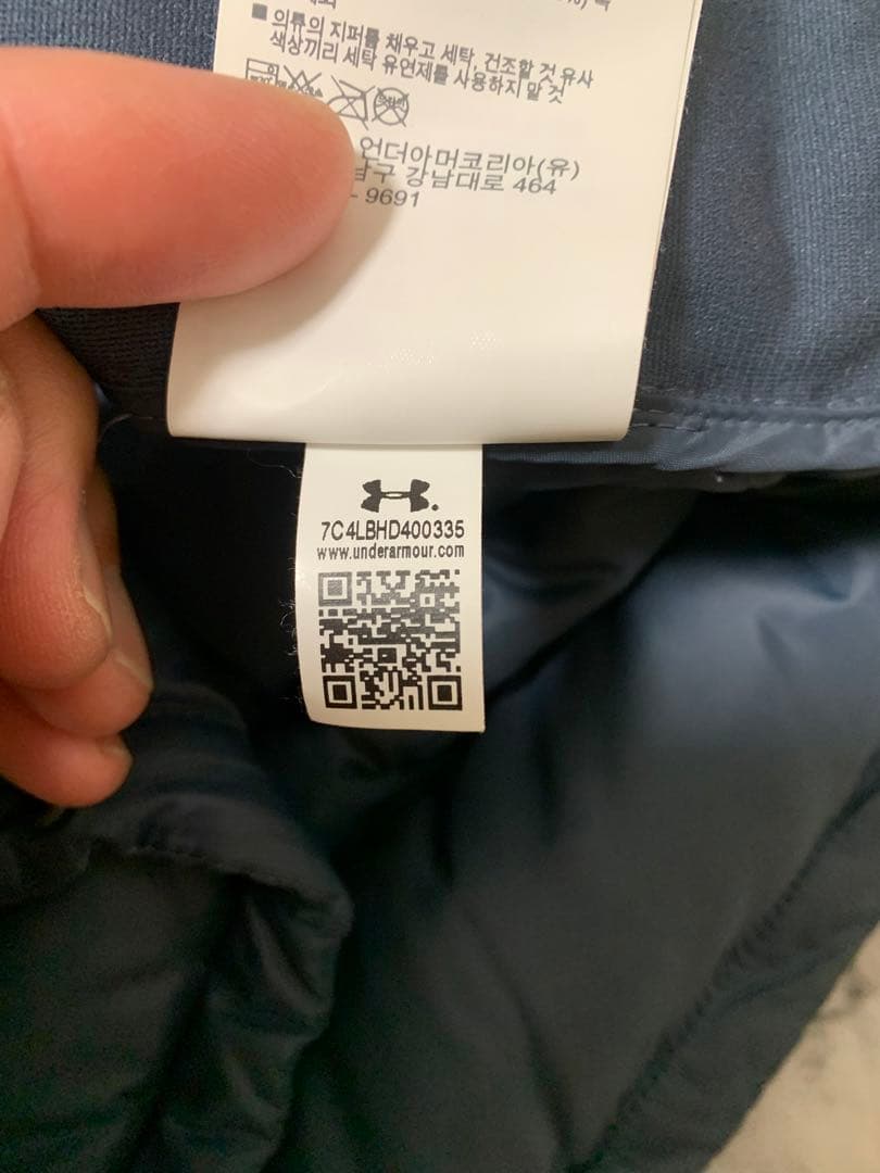 美品　UNDER ARMOUR COLDGEAR高機能 アーマーダウンベスト　L