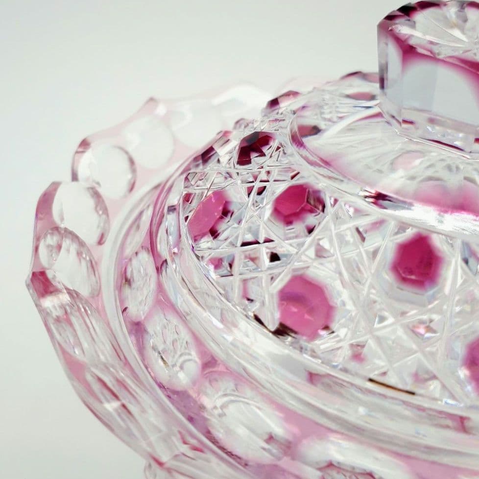 江戸切子　堀口硝子✩秀石　金赤色被せ　八角籠目 蓋物　【 美品 】