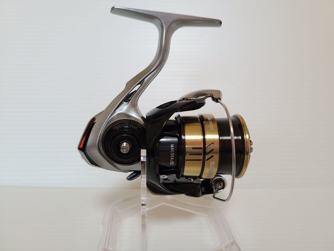 ダイワ 18カルディア LT2000S 美品 SLPカスタム 付属品あり