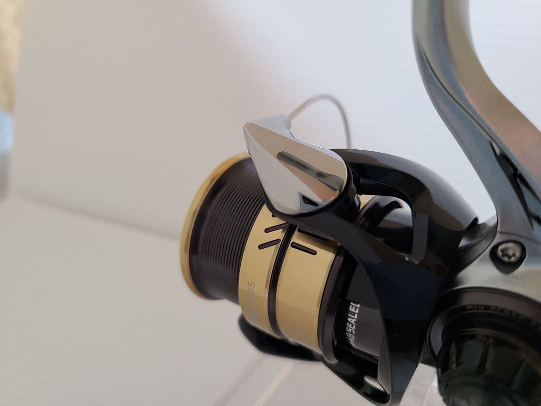 ダイワ 18カルディア LT2000S 美品 SLPカスタム 付属品あり