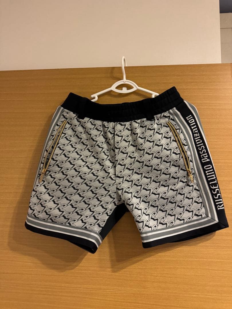 ラッセルノパンツ 白黒パターン サイズ4