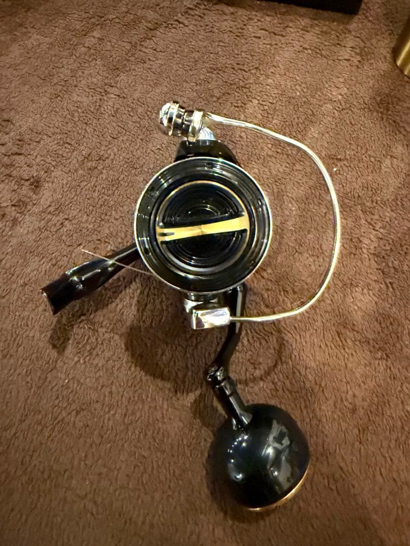 ほぼ新品　STELLA SW 5000 XG スピニングリール