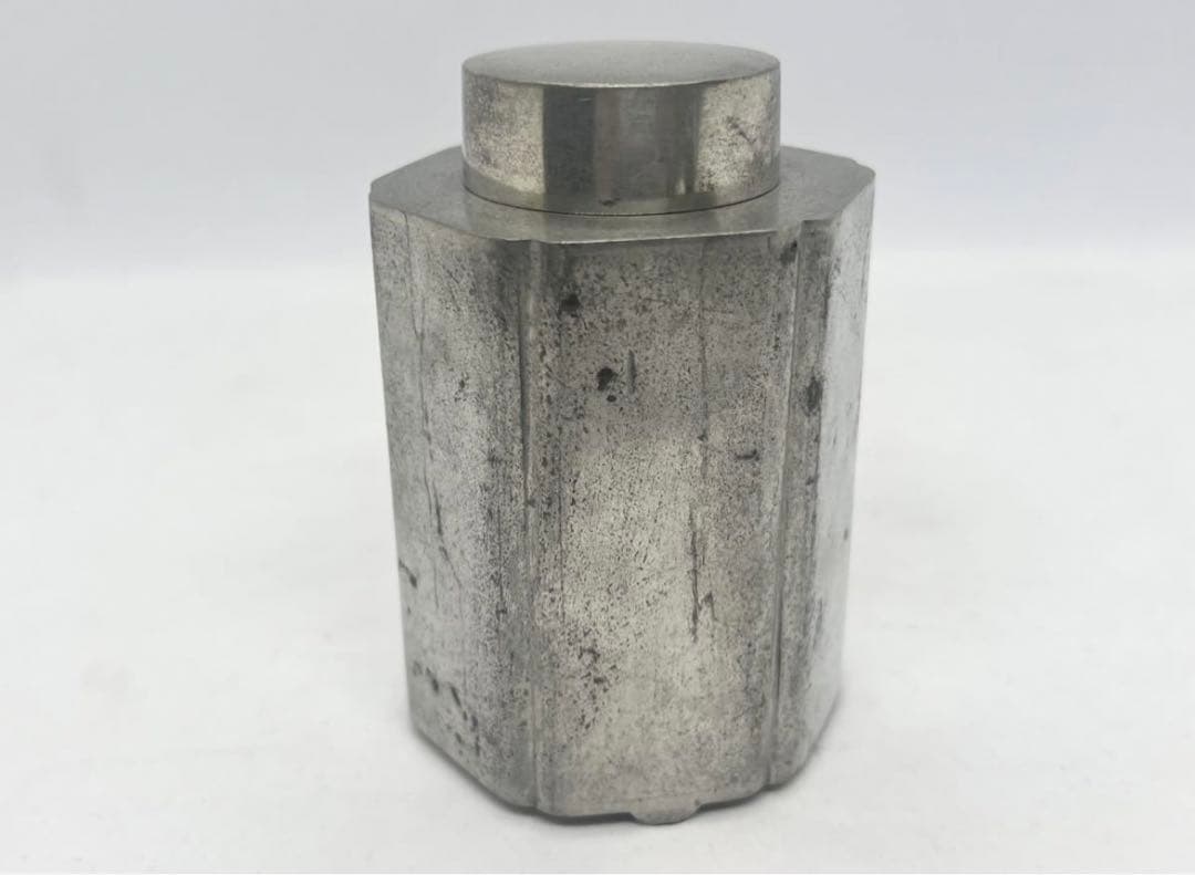 四世秦蔵六 蔵六造 倣張星栄作意 純錫四入角茶壷 純錫六角茶壷 平安