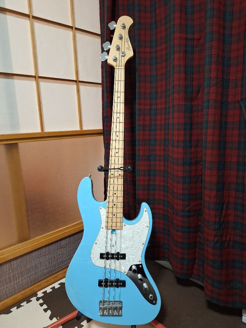 【美品】Bacchus バッカス　ジャズベース