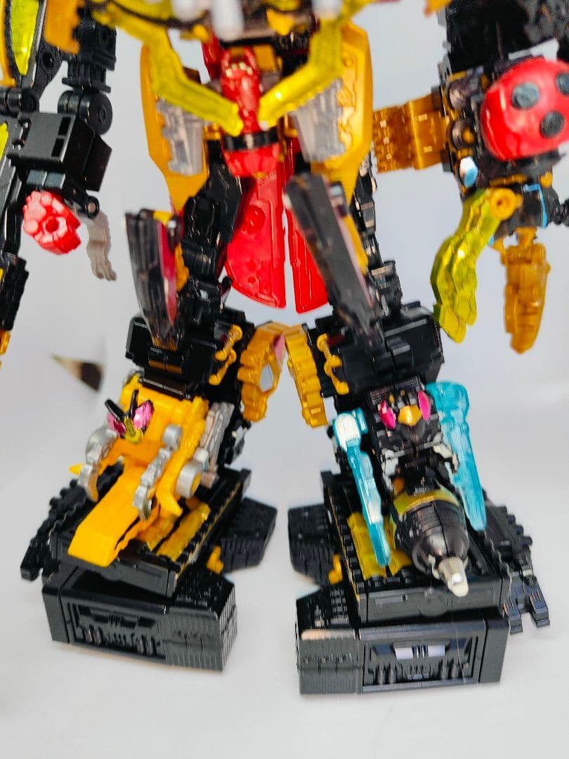 バンダイ　ミニプラシリーズ　王様戦隊キングオージャー　ゴッドキングオージャー