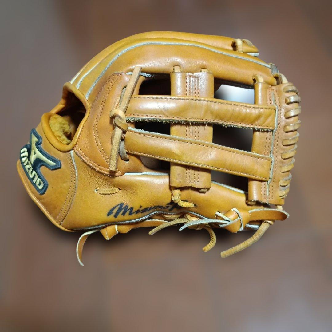 ミズノプロ　硬式三塁手用　小久保選手モデル