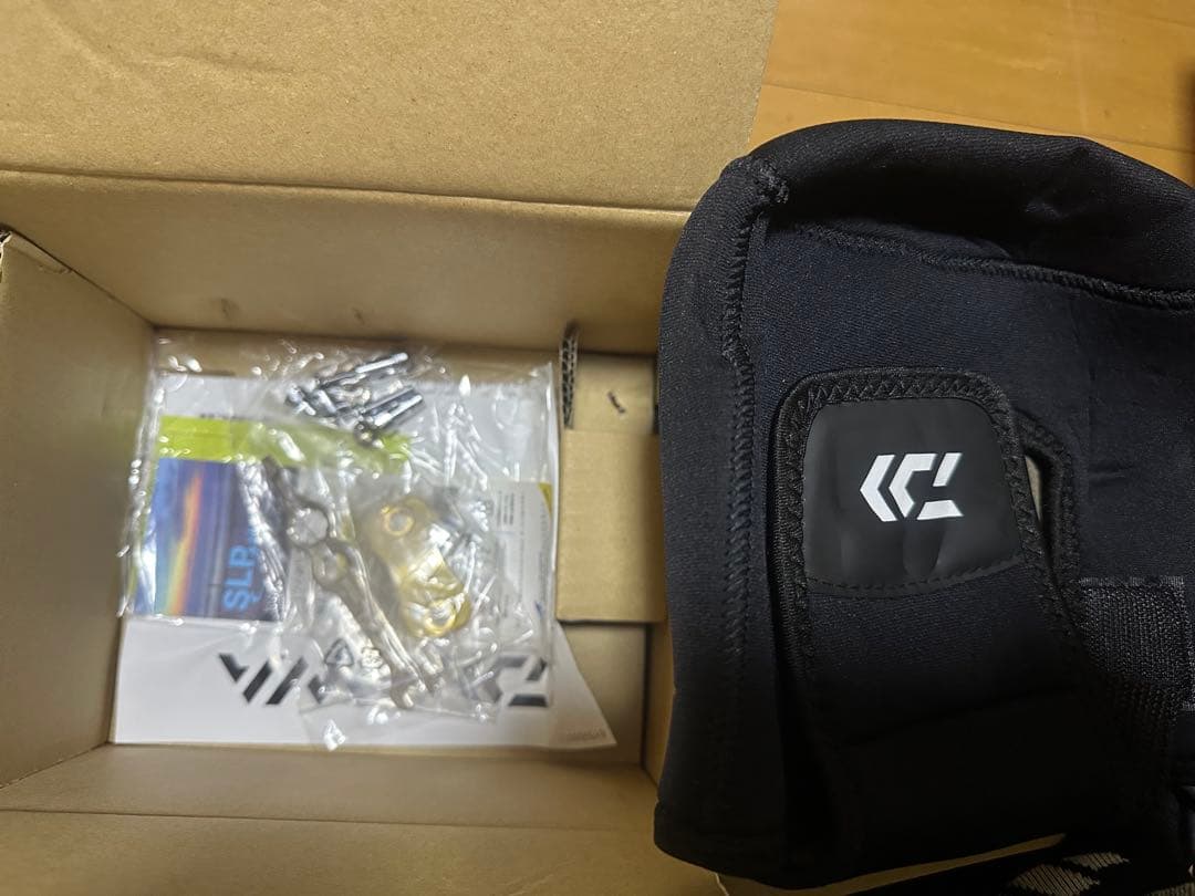 ダイワ SEABORG800MJS電動リール レッド