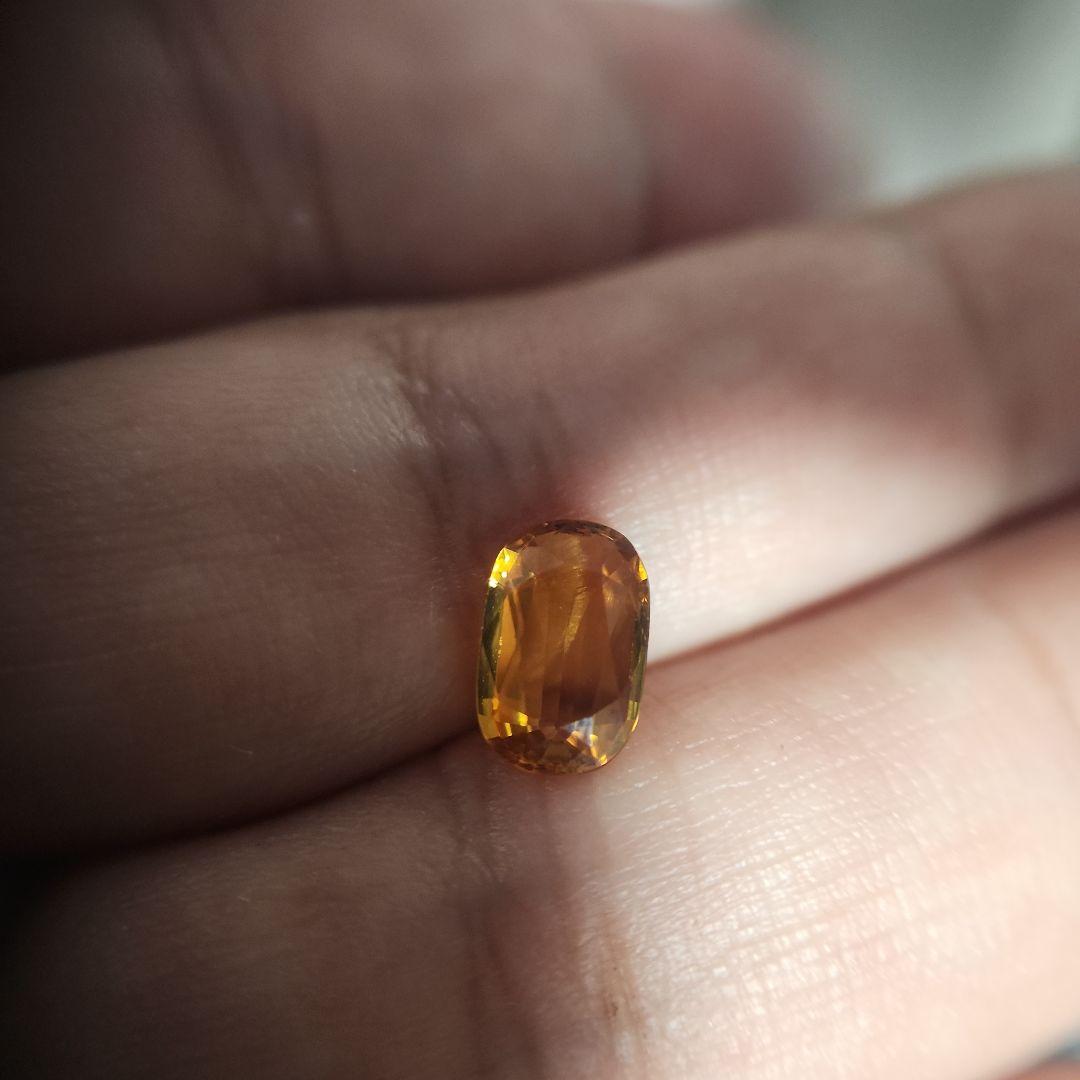 天然イエローサファイア 1.550ct