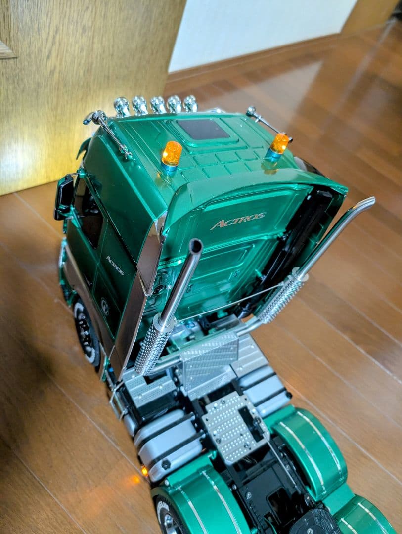 タミヤ1/14 メルセデス・ベンツアクトロス６×4 フルオペ、すぐ遊べます。