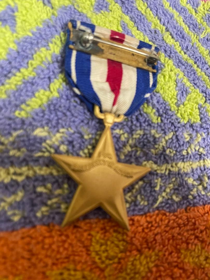 シルバースター勲章　徽章　米軍　勲章のみ