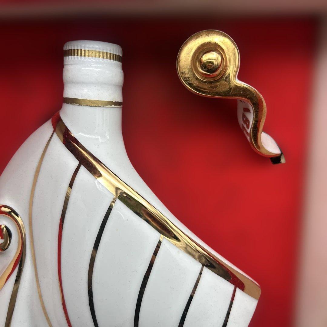 ラーセン コニャック シップボトル 白磁 金彩 箱付 古酒