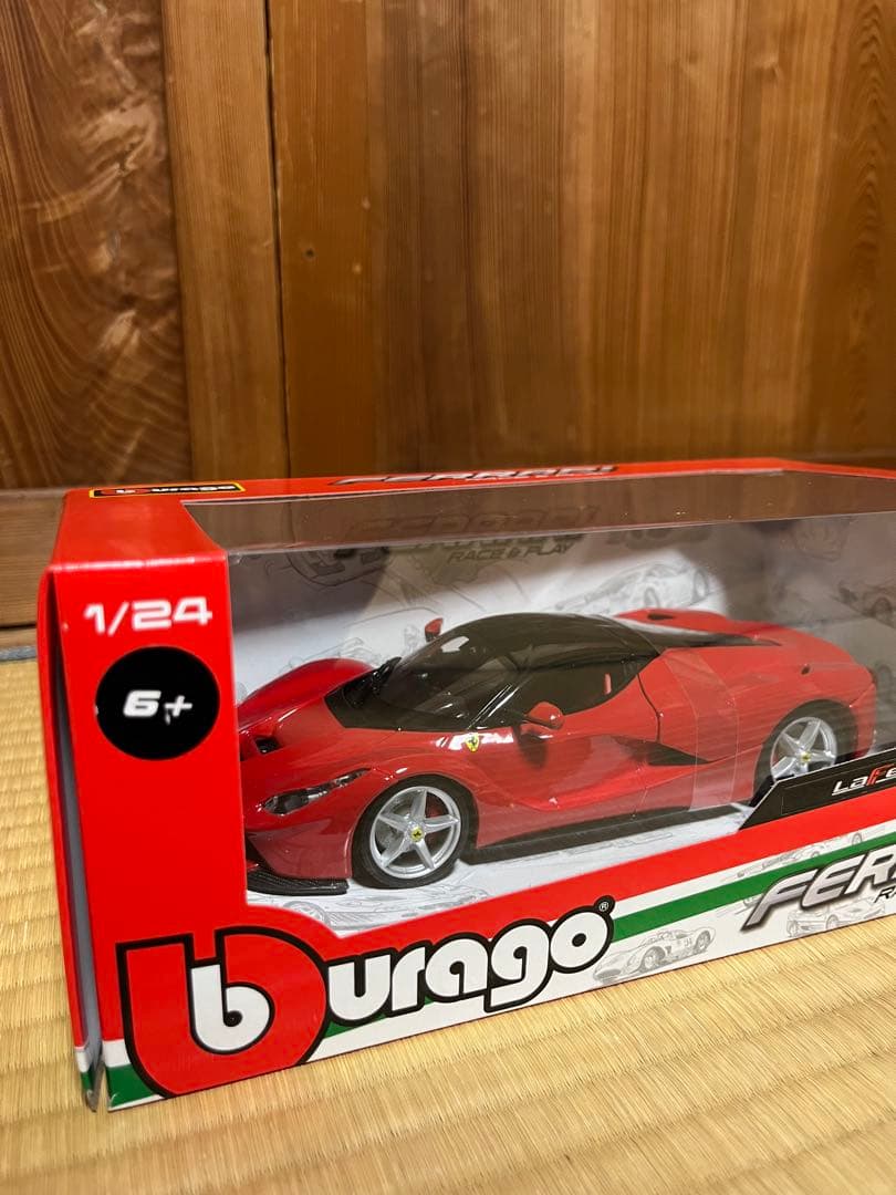 京商 フェラーリ F12tdf burago 1/24 AUTOart