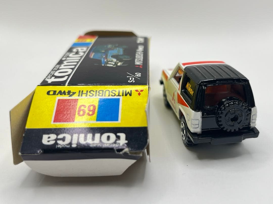 トミカ 日本製 黒箱 69 三菱 パジェロ 三菱自販特注