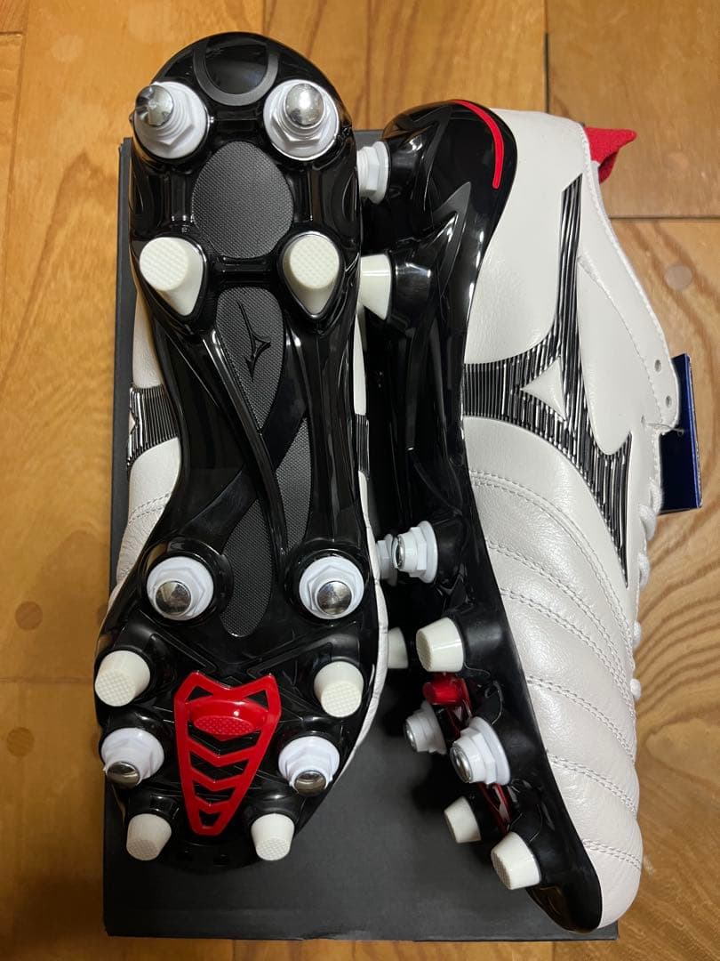 新品　最終在庫　大特価　ミズノ　モレリア NEO 3 JAPAN MIX 26