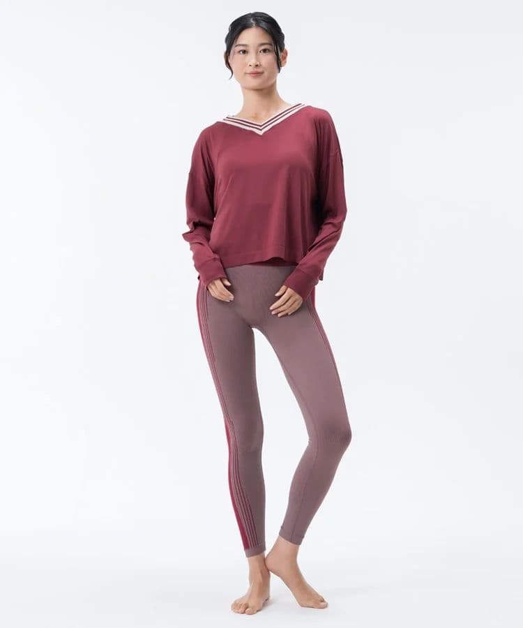 SUKALAブラトップ付きネックプルオーバーシャドーストライプメランジレギンスｍ