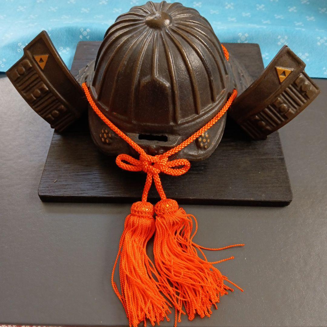 出世兜　兜　節句　置き物　アンティーク　木製台座付き