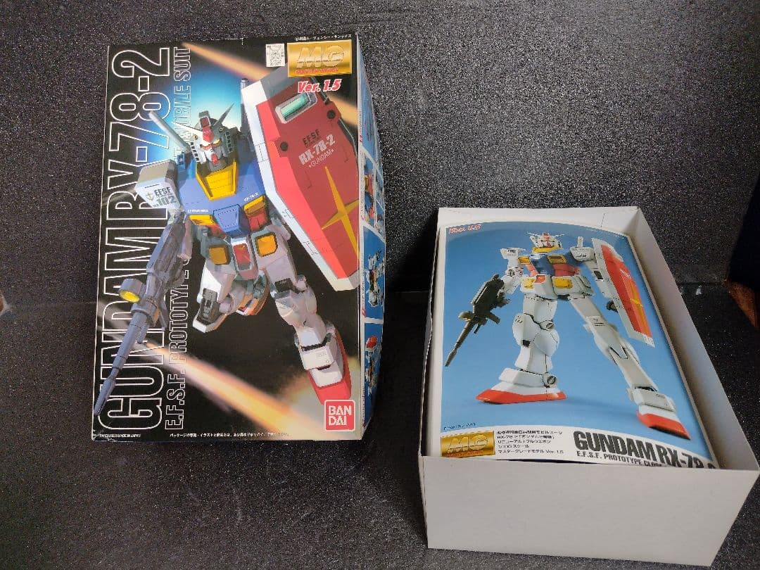 MG νガンダム　MG RX-78-2 ガンダ厶 Ver.1.5 未組立品