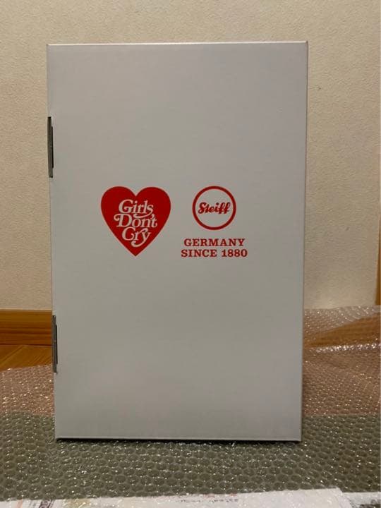 Girls Don't Cry Steiff Teddy Bear ぬいぐるみ