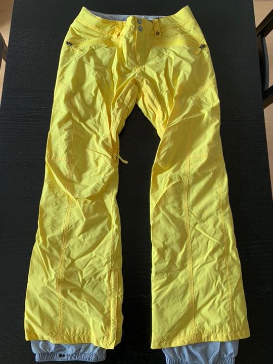 新品未使用タグ付き BURTON スノーボードウェア パンツ レディースMサイズ