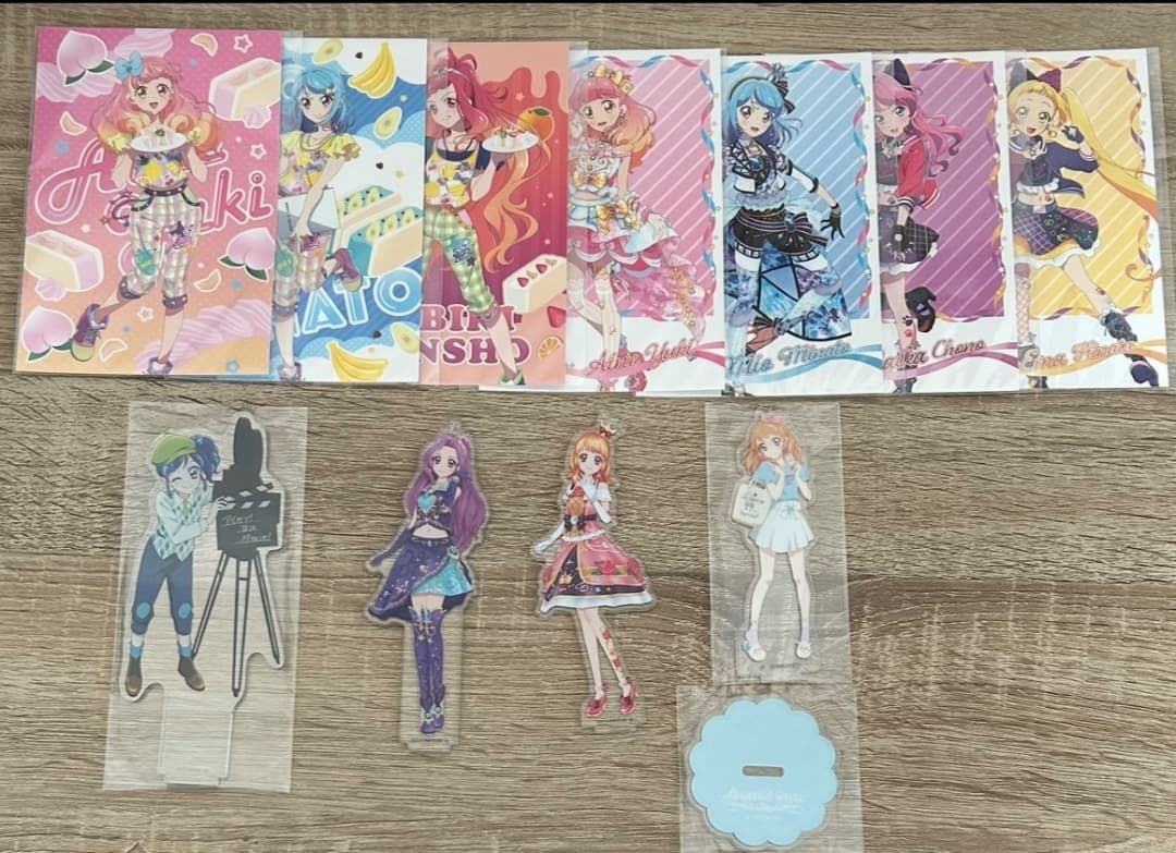 アイカツ　缶バッジ　アクリルスタンド　ポストカード　色紙　まとめ売り　バラ売り