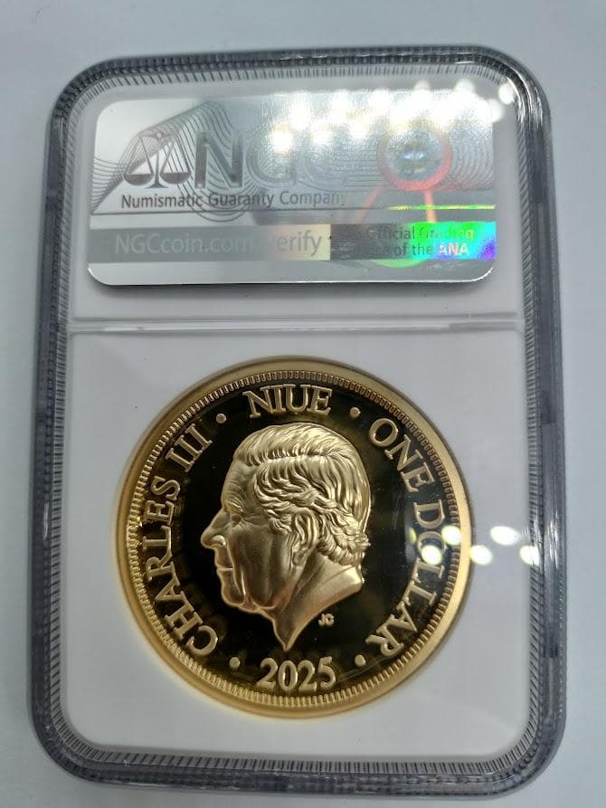 NGC PF70 ニウエ 2025 エリザベス2世追悼記念 1ドル金メッキ銅貨