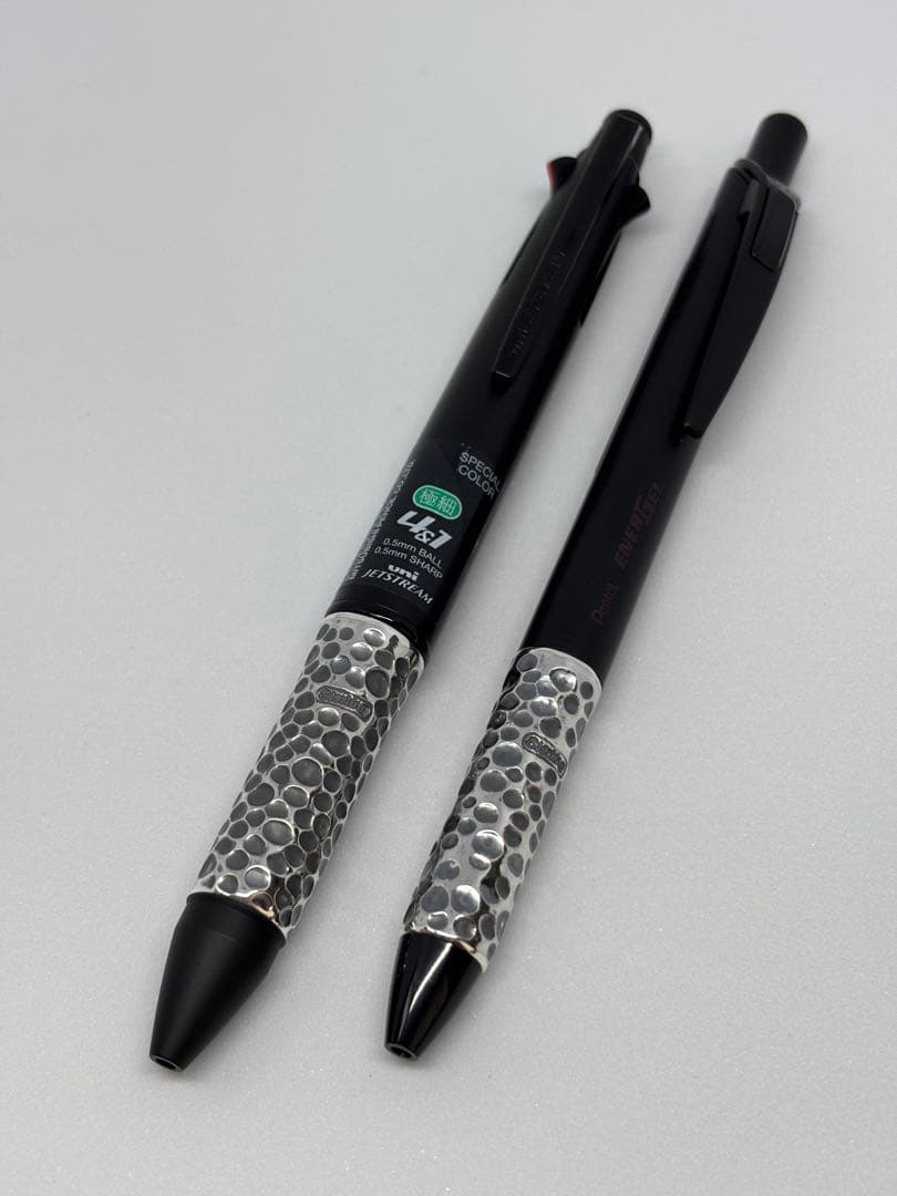 ボールペン　シルバーグリップ