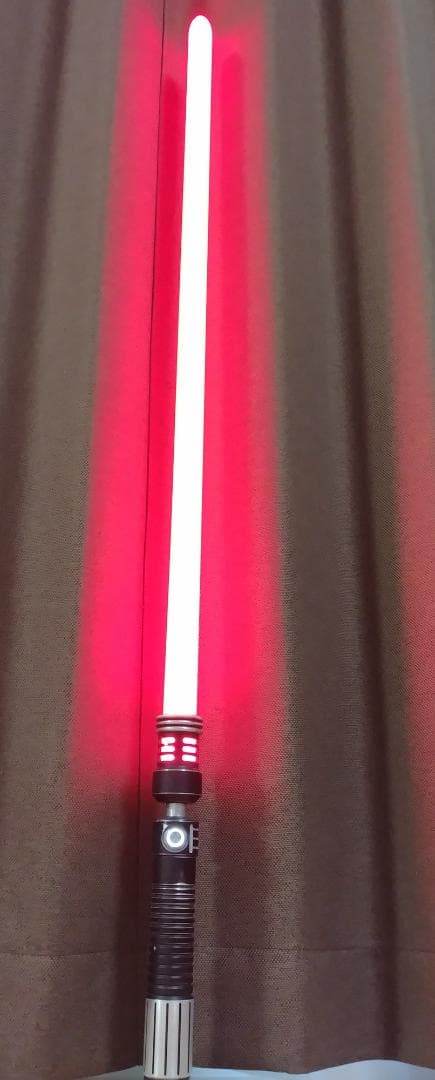 カスタムライトセーバー Vader'sVault製DarkArdent