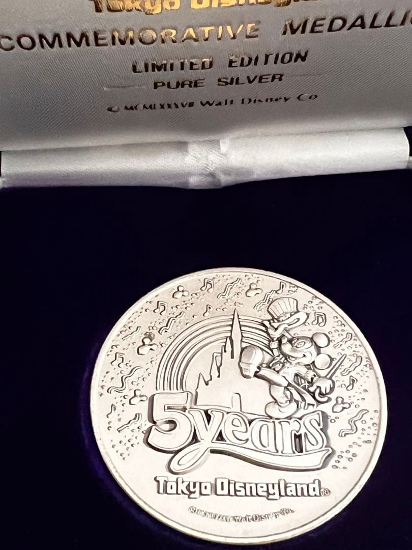 純銀 東京ディズニーランド 5周年記念メダリオン 限定版シリアルナンバー付き