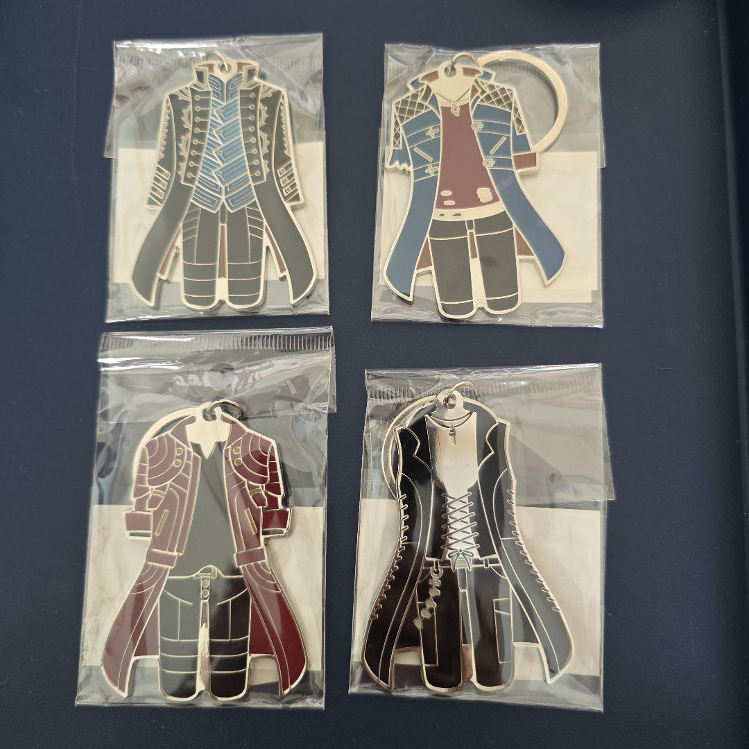 DevilMayCry　デビルメイクライ　衣装チャーム　4個セット