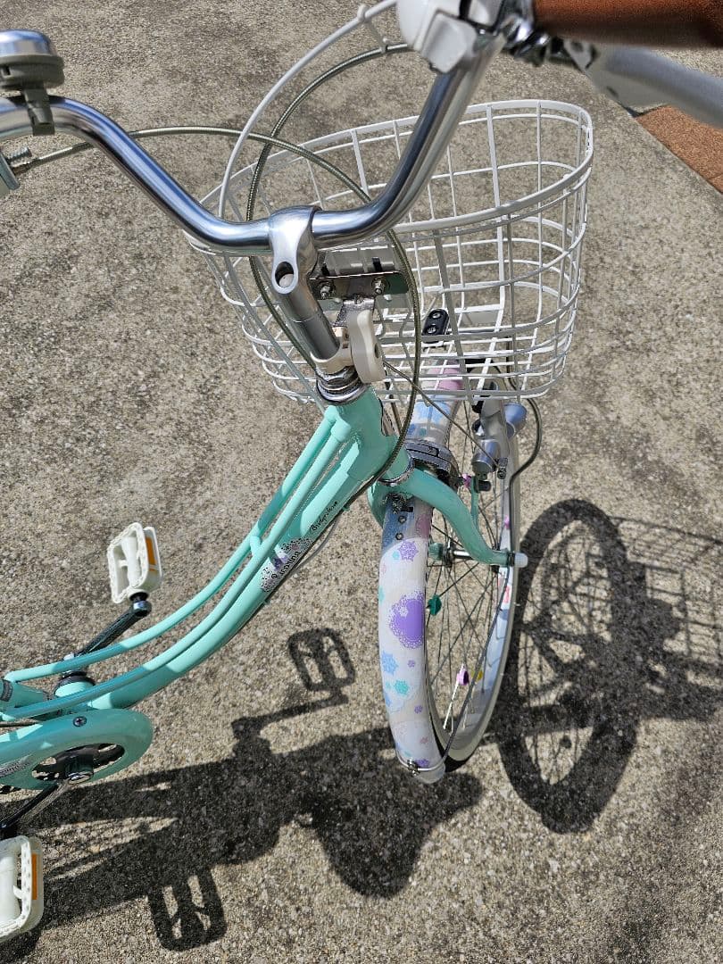 秋田市限定　２２インチ自転車 ブリジストン　リコリーナ　ミントグリーン