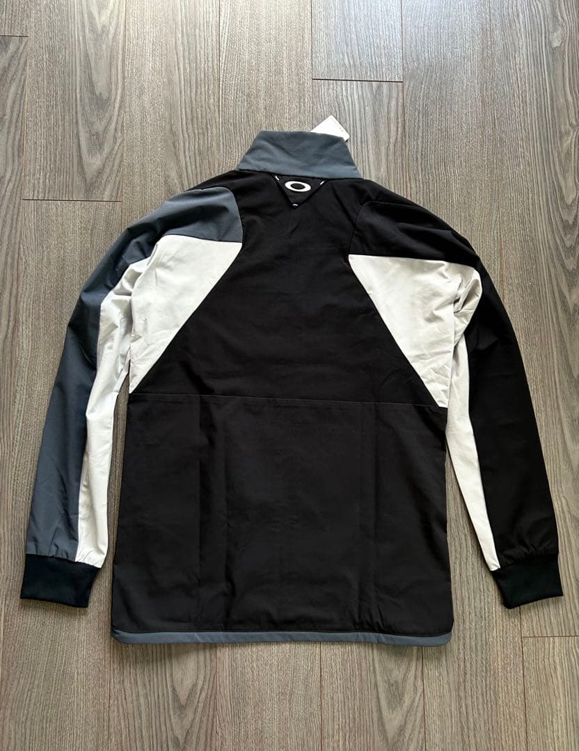 新品 OAKLEY オークリー 立体裁断ゴルフジャケット UPF50 耐久撥水M